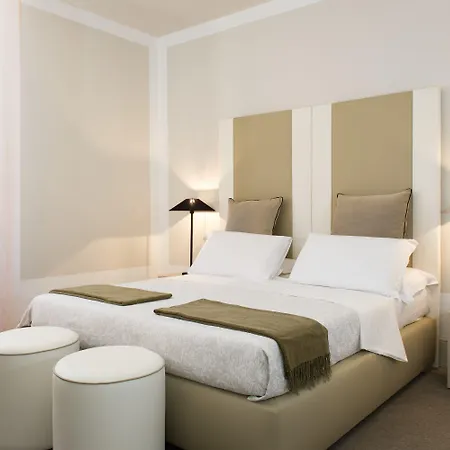 Relais Santa Maria Maggiore Oda ve Kahvaltı 3*