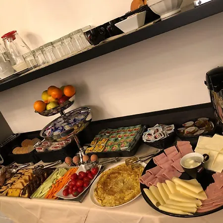 Relais Santa Maria Maggiore Oda ve Kahvaltı 3*