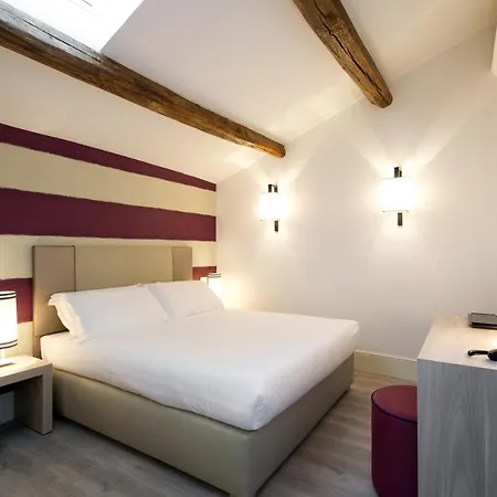 Relais Santa Maria Maggiore Oda ve Kahvaltı Roma